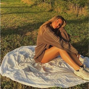 Meet your Posher, Bella